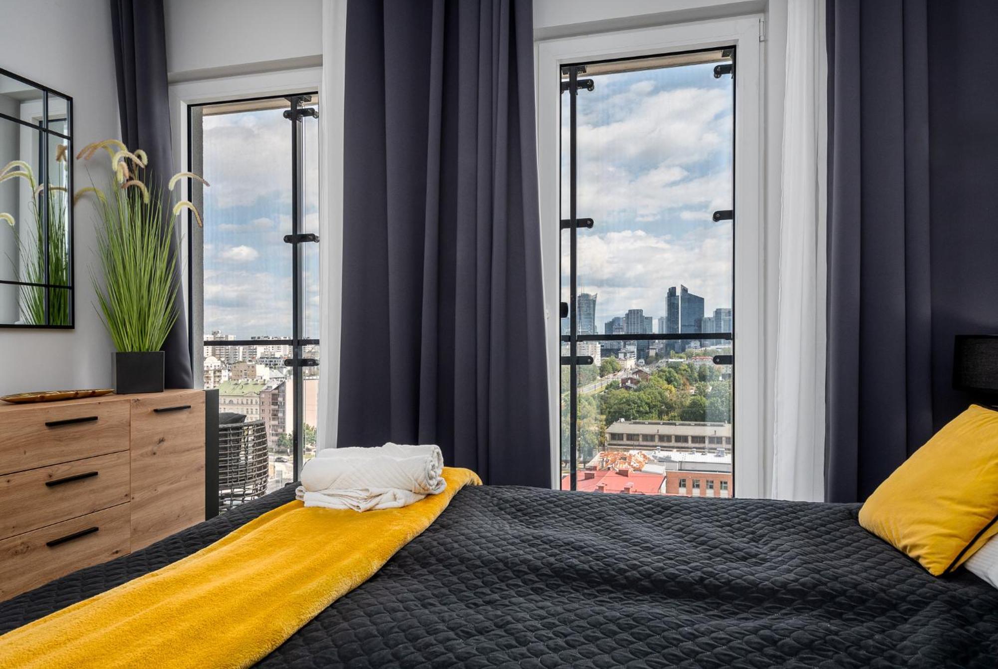 ורשה Wola Tower Deluxe Separate Bedroom With Free Garage - By Perfect Apart מראה חיצוני תמונה